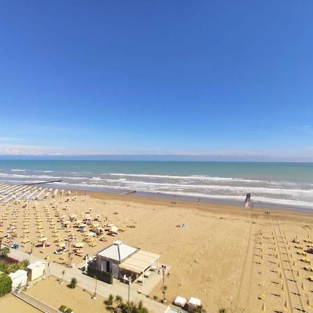 La Torre - Frontemare - Immobil Relax Villa Lido di Jesolo Exteriör bild