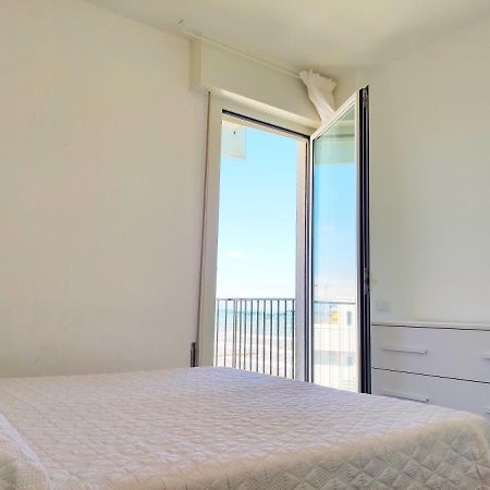 La Torre - Frontemare - Immobil Relax Villa Lido di Jesolo Exteriör bild