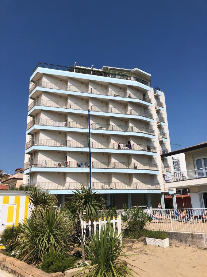 La Torre - Frontemare - Immobil Relax Villa Lido di Jesolo Exteriör bild